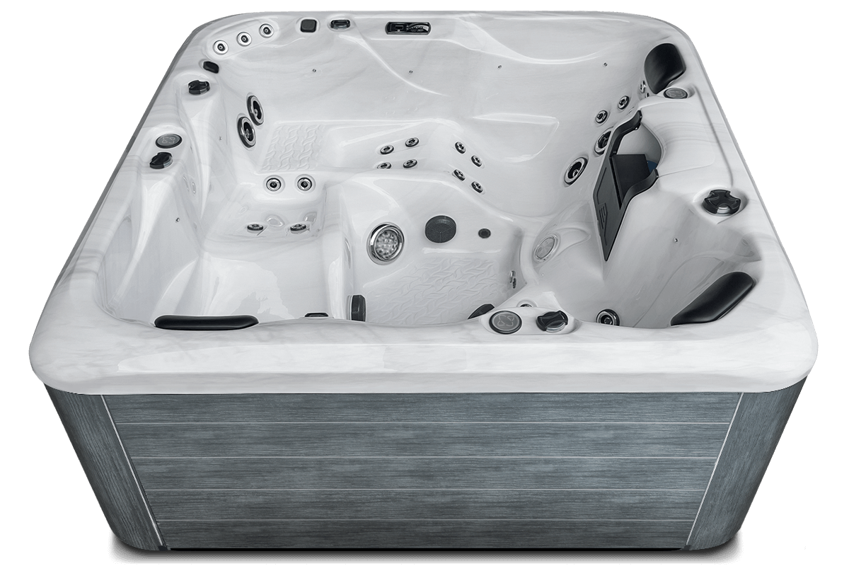 Uluru II hot tub